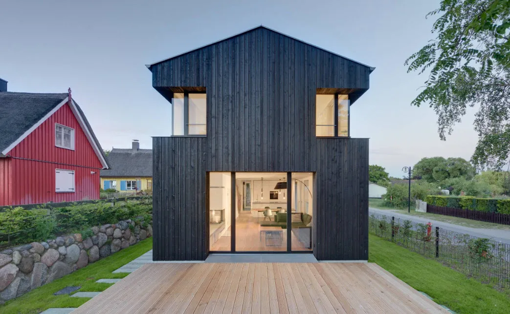 двухэтажный дом в скандинавском стиле