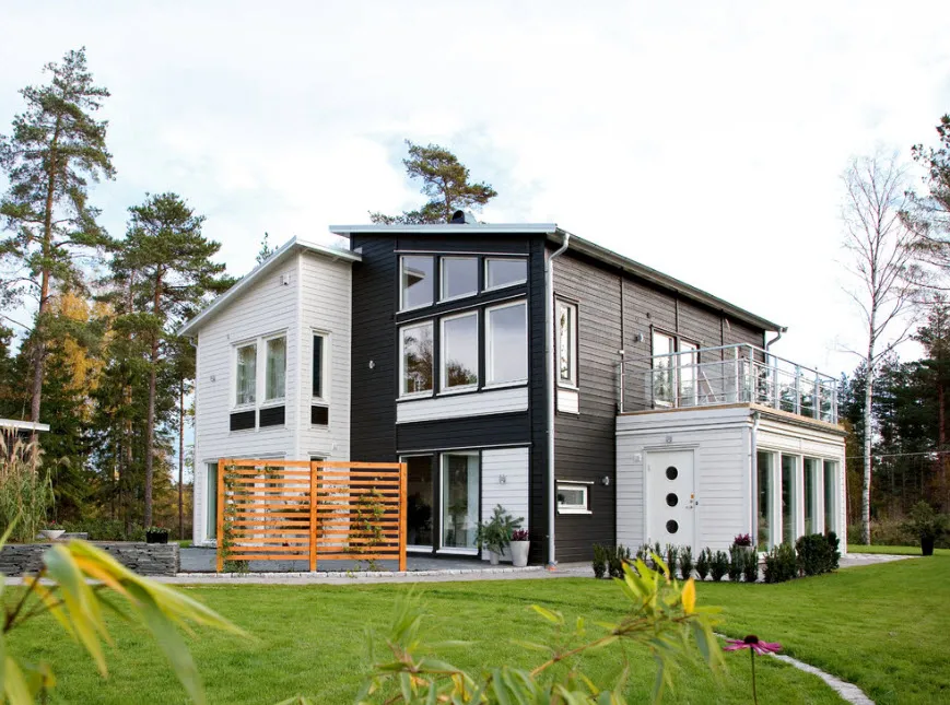 черно-белый дом в скандинавском стиле