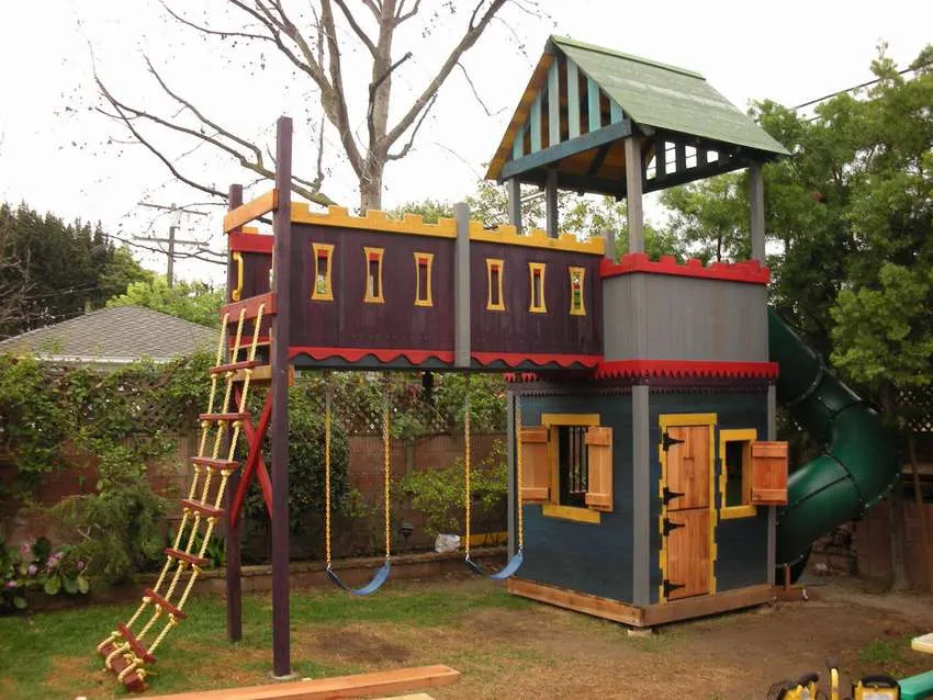 домик для детской площадки