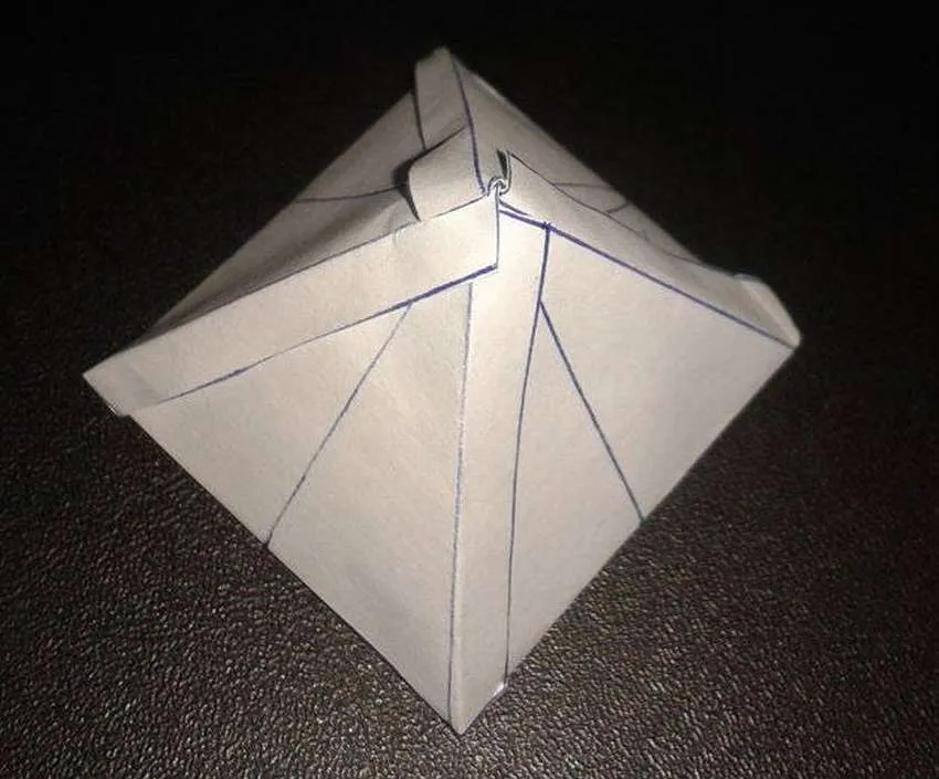 как сделать пирамиду из бумаги