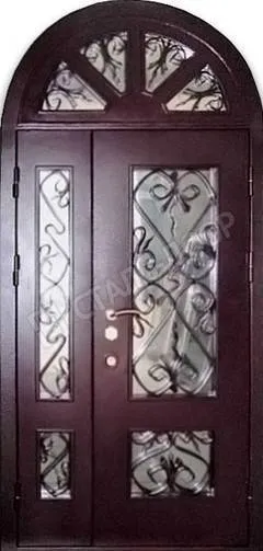 Двустворчатая уличная дверь для коттеджа с арочной фрамугой МТД-2056