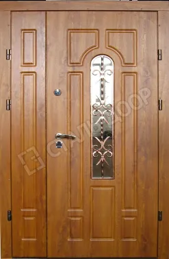 Двустворчатая дверь для коттеджа с отделкой МДФ, стеклом и ковкой MTD-2340
