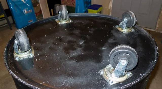 Как сделать коптильню холодного, горячего копчения из 200-литровой бочки