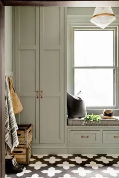 Mudroom Laundry Room, Mudroom Bench, Mudroom Paint, Foyer Bench, Farmhouse Mudroom, Mudroom Lockers, Green Cabinets, Dark Kitchen Cabinets, Kitchen Pantry