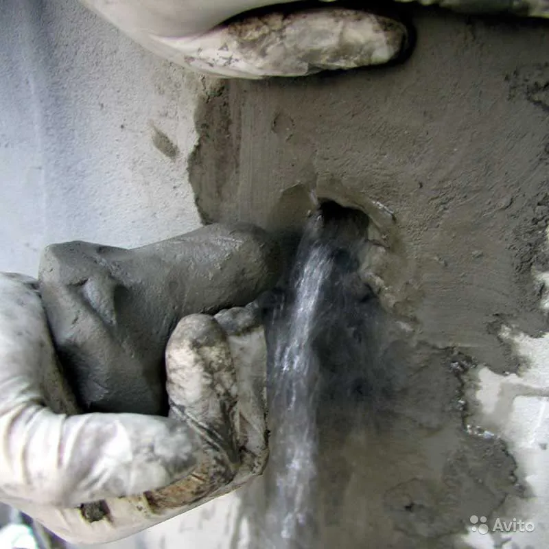 Установка гидропломбы в бетонную стену