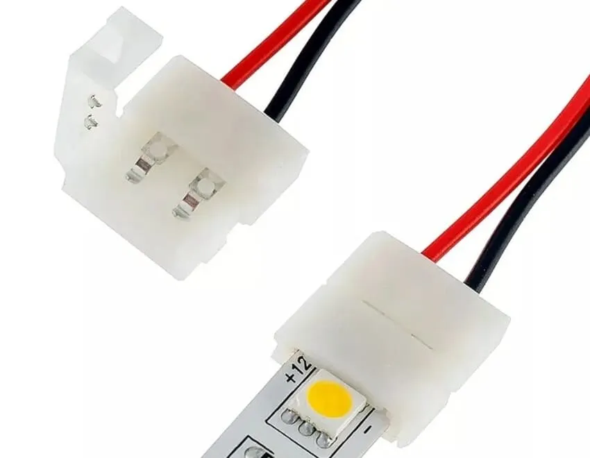 Коннектор для подключения провода к светодиодной ленте
