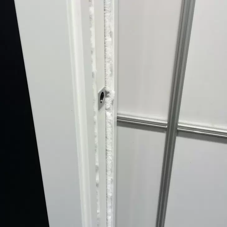 Вариант открывания двери пенал когда дверное полотно полностью утопает в нише