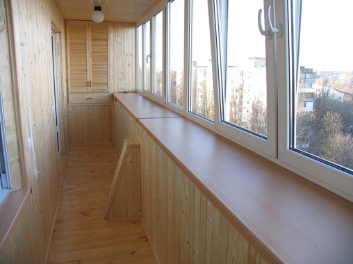Внутренняя отделка балконам деревянной