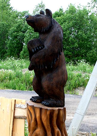 Как вырезать медведя из дерева своими