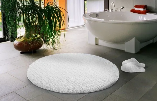 Разновидности ковриков для ванной комнаты – есть из чего выбрать