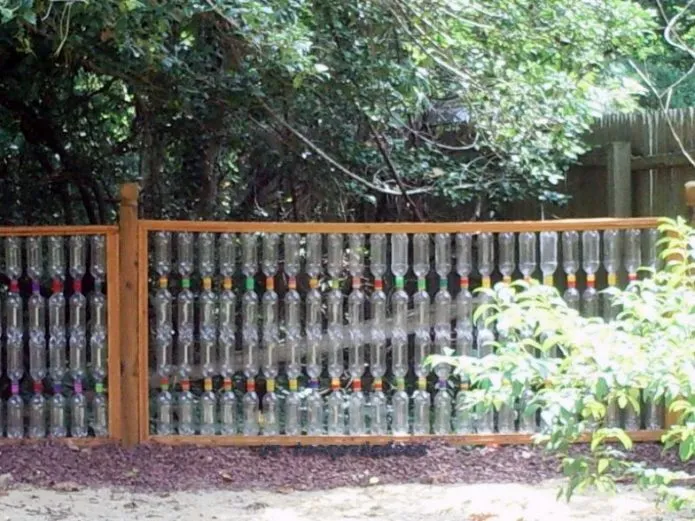 Забор на деревянном каркасе