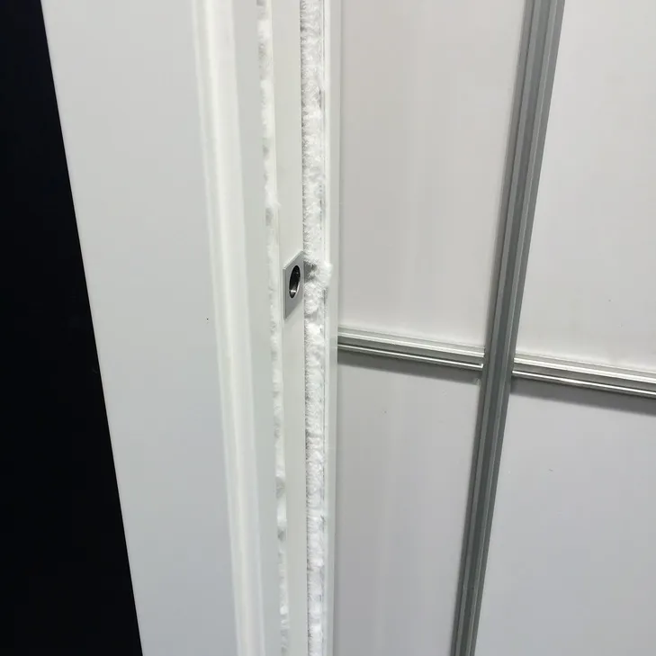 Вариант открывания двери пенал когда дверное полотно полностью утопает в нише