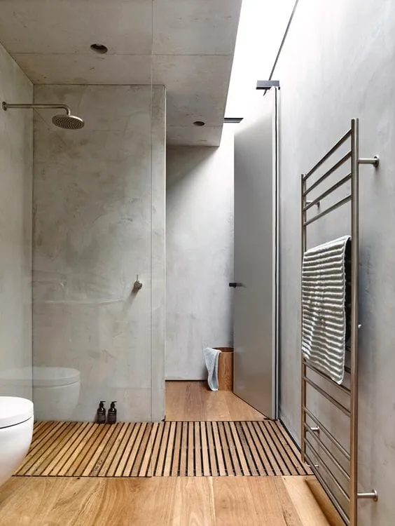 каменная ванная комната на стенах душевая кабина