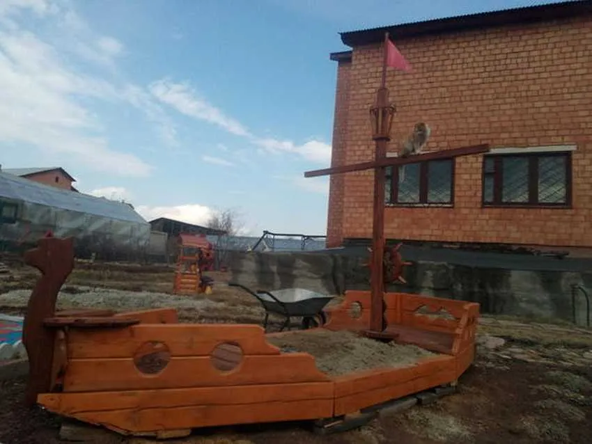 Песочница-кораблик своими руками