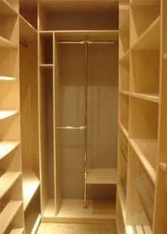 не большая гардеробная Closet Room, Built In Wardrobe, Mini Closet