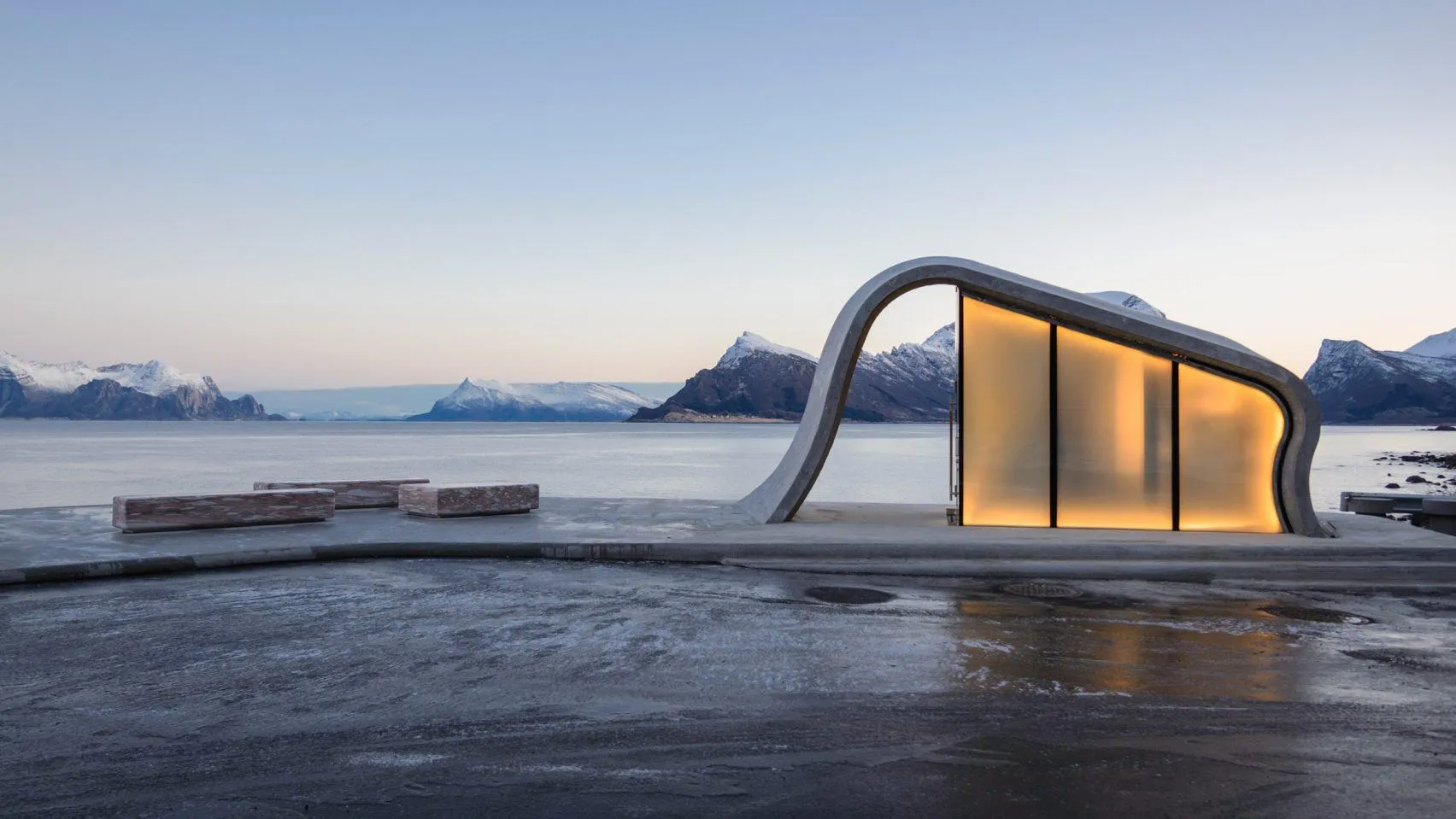 ureddplassen-norwegian-scenic-route-haugen-zohar-architecture-public-leisure_dezeen_hero-2-1704x959